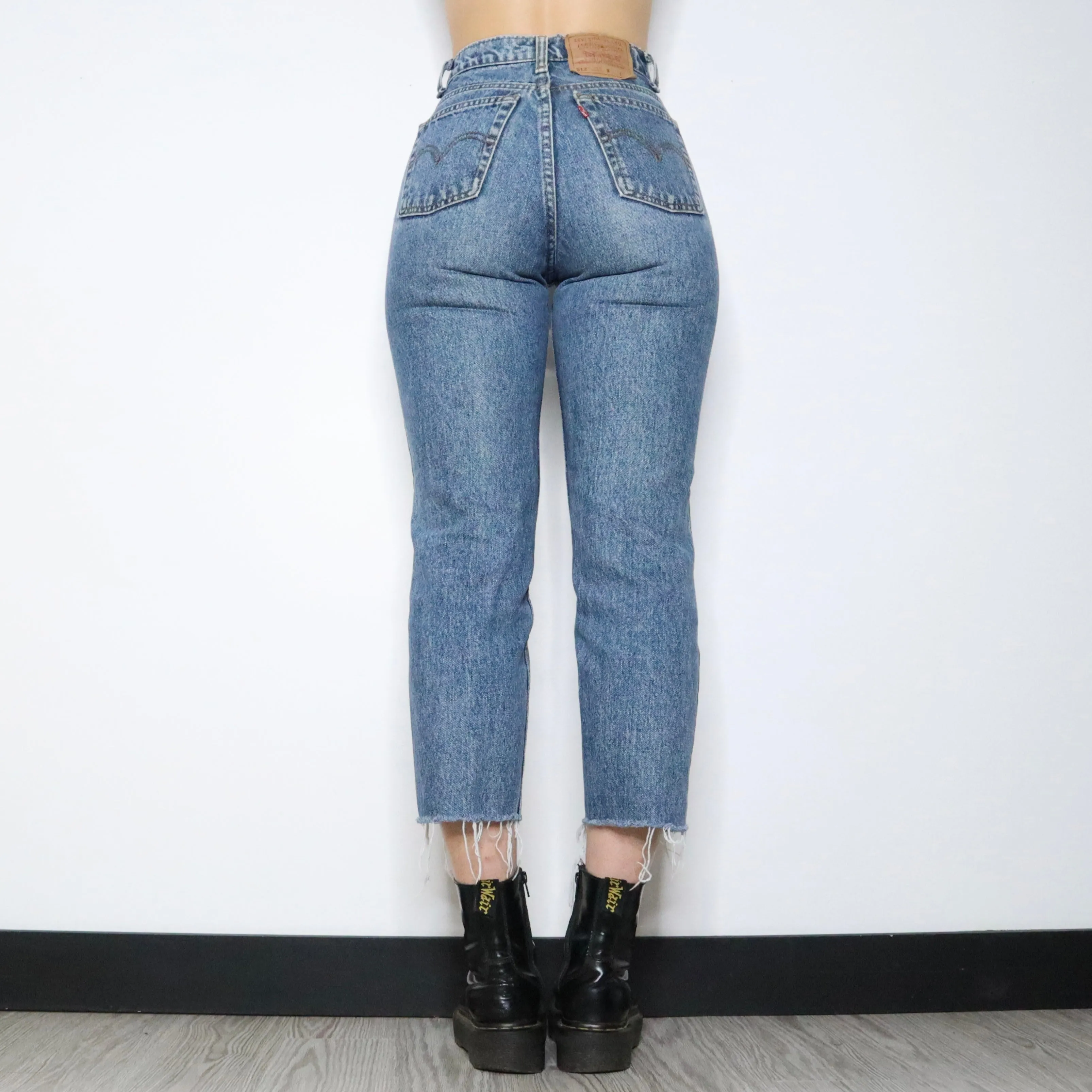90s LEVI'S High Waisted Jeans (S)