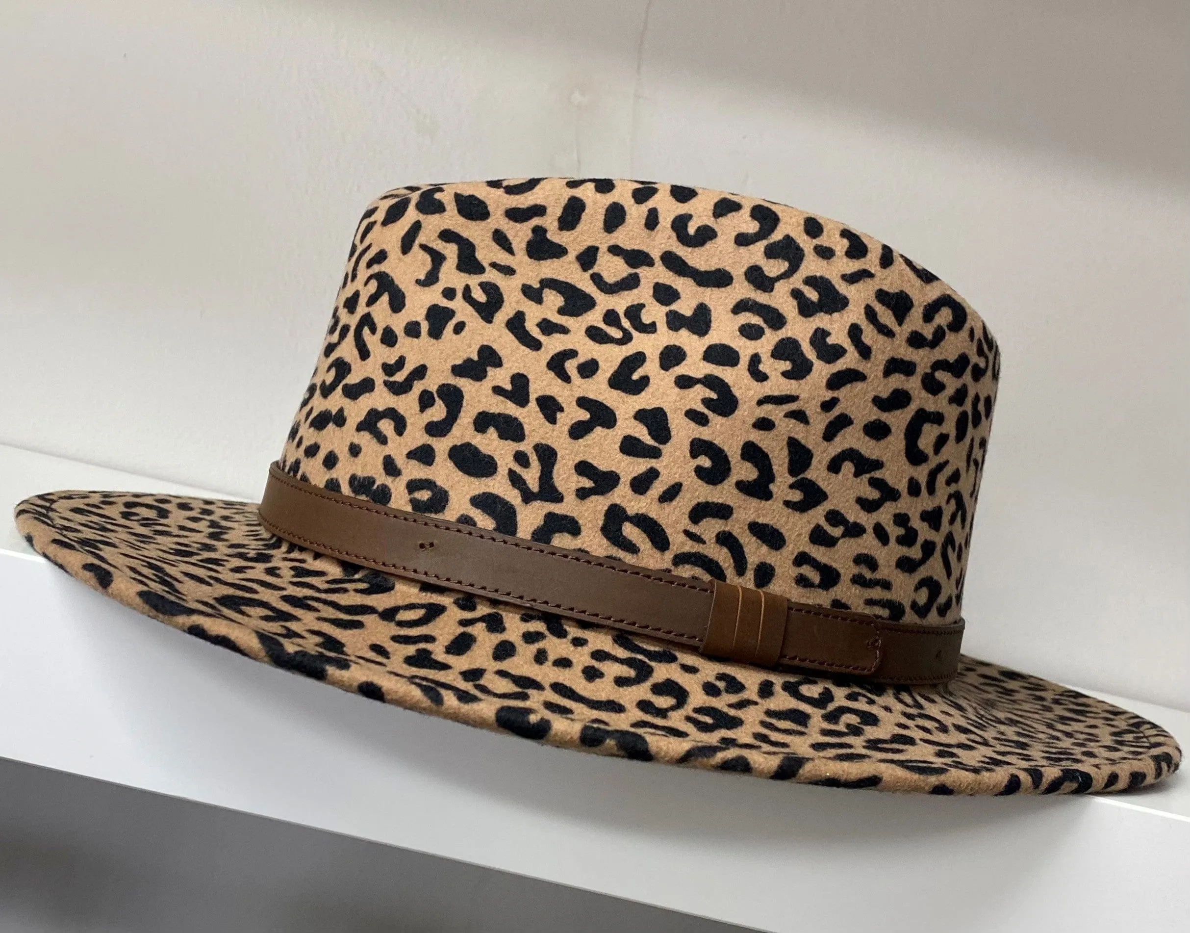 Izzi Accessories Fedora Animal Print Hat