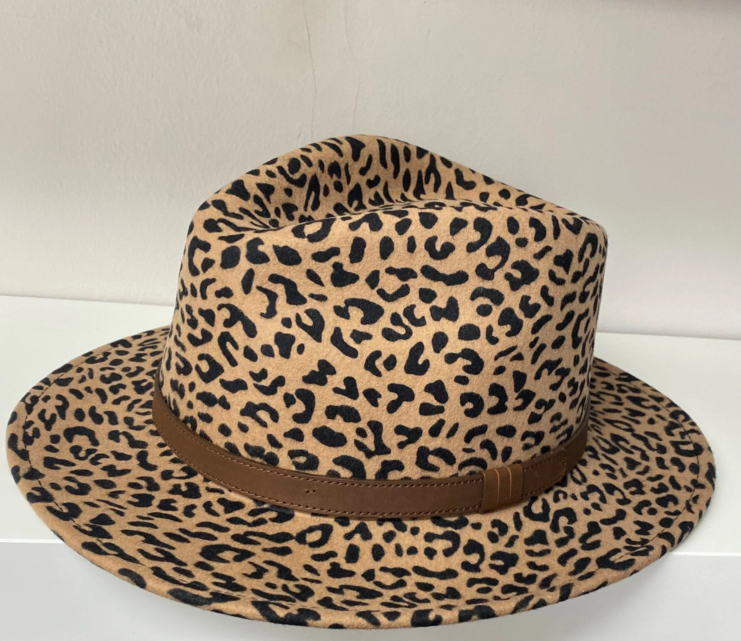Izzi Accessories Fedora Animal Print Hat