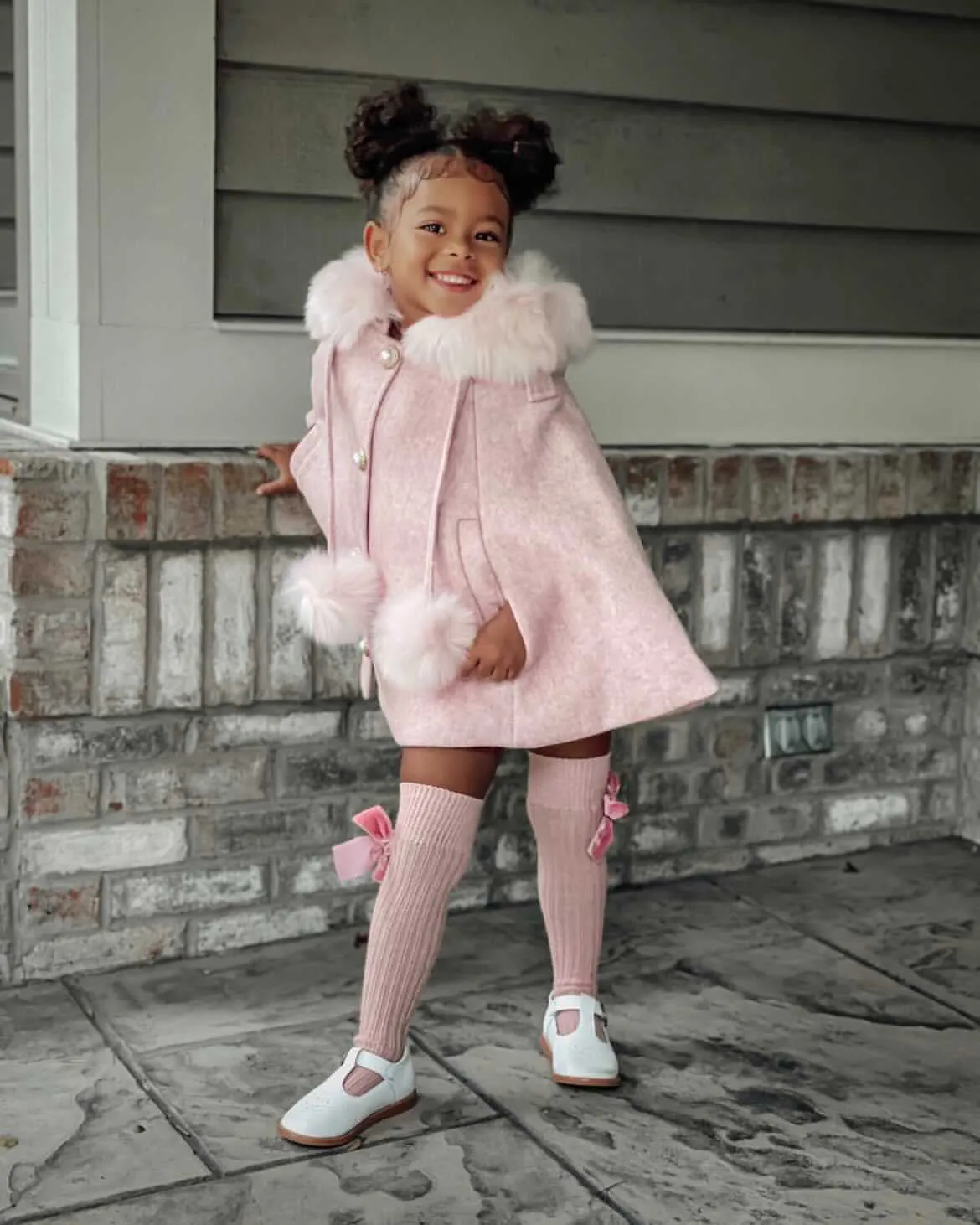 Victoria for MI LOVES Collaboration!!Beautiful ROSE Cape with Synthetic fur Collar and pom-poms.