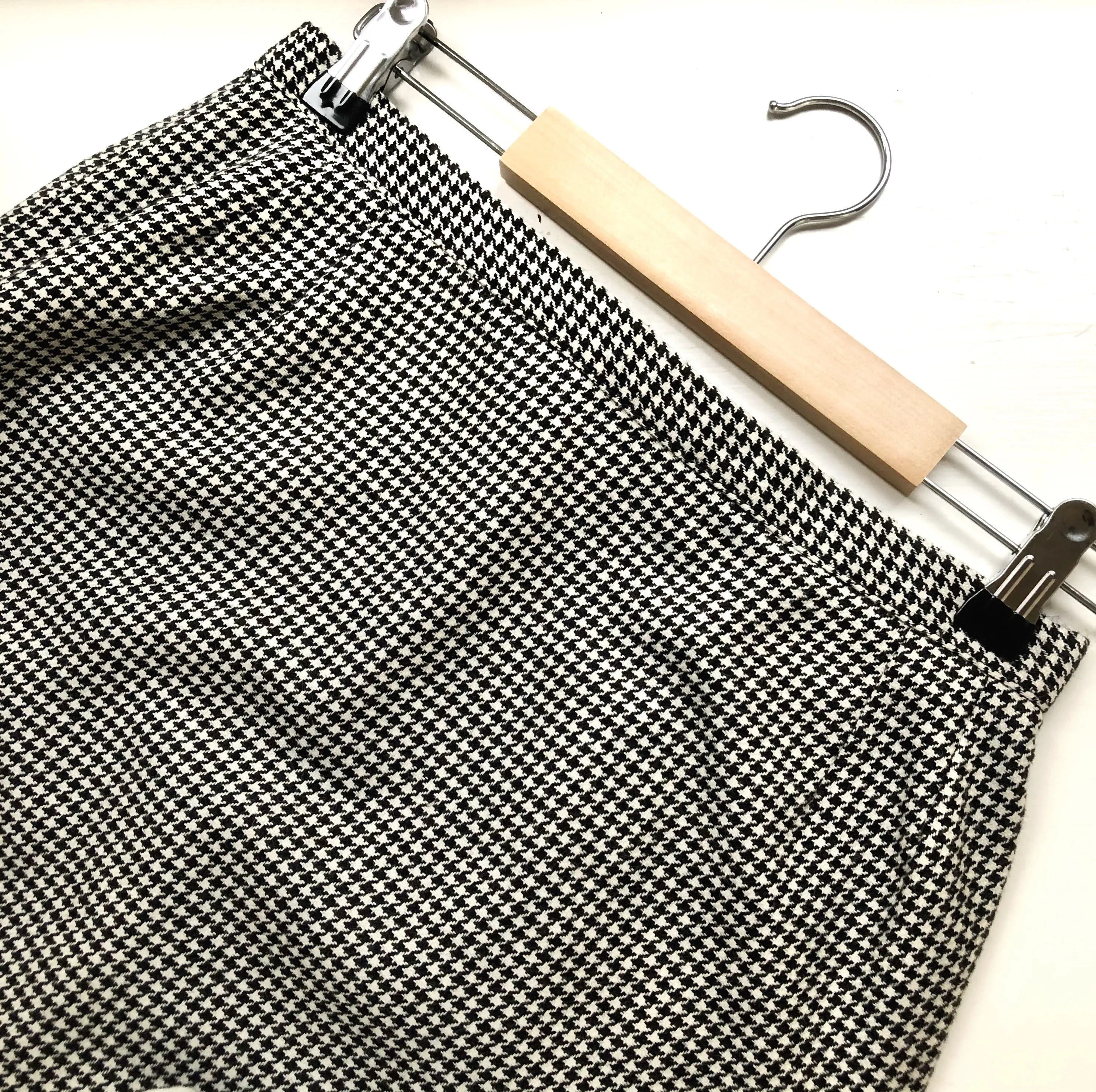 Vintage Houndstooth Pencil Skirt