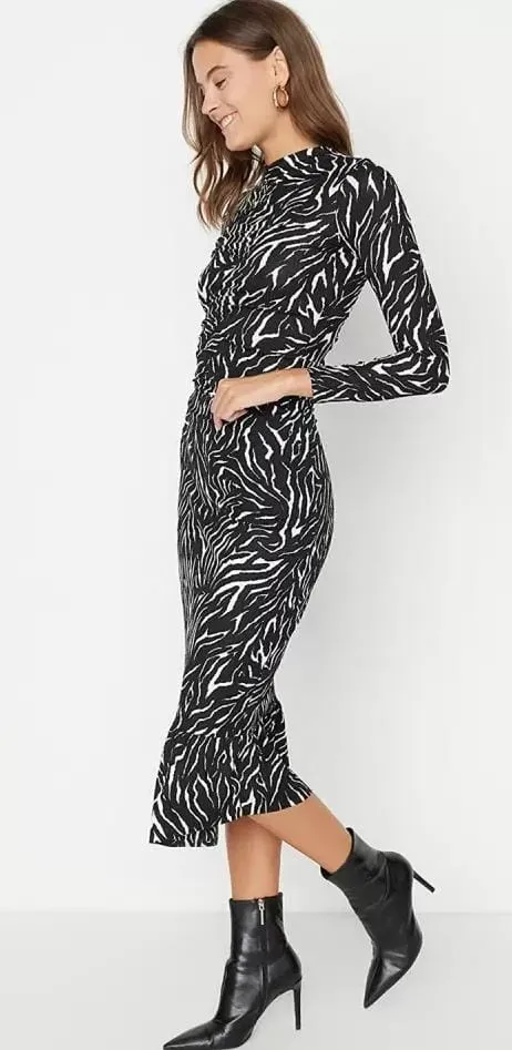 Women's Black Printed Pencil-Fit Skirt  S1832047